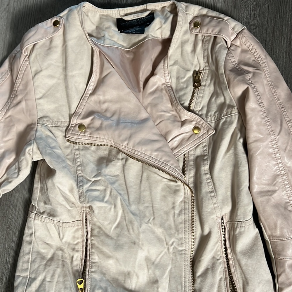 Cute jacket - Picture 2 of 4